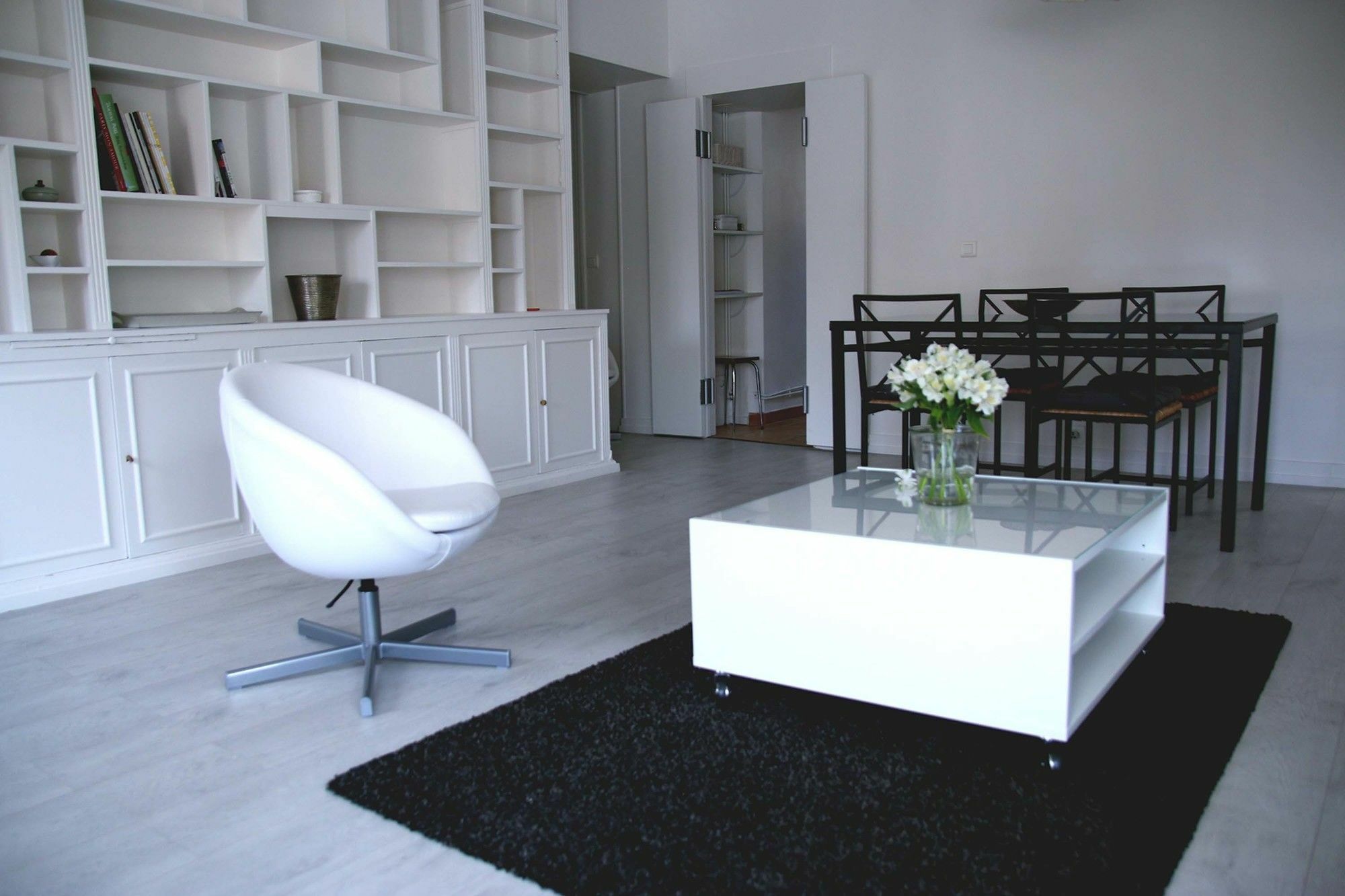 Rue De Ponthieu Central Furnished Apartment Paris Eksteriør bilde